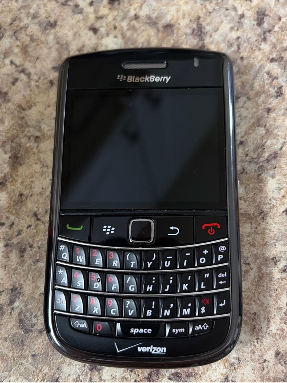BlackBerry Bold 9650 Classic Smartphone -  Verizon 3G